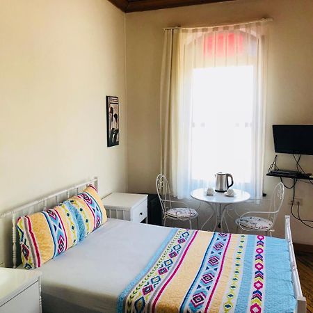 Pastor Historical Apart-Hotel The Gulf Of Измир Екстериор снимка