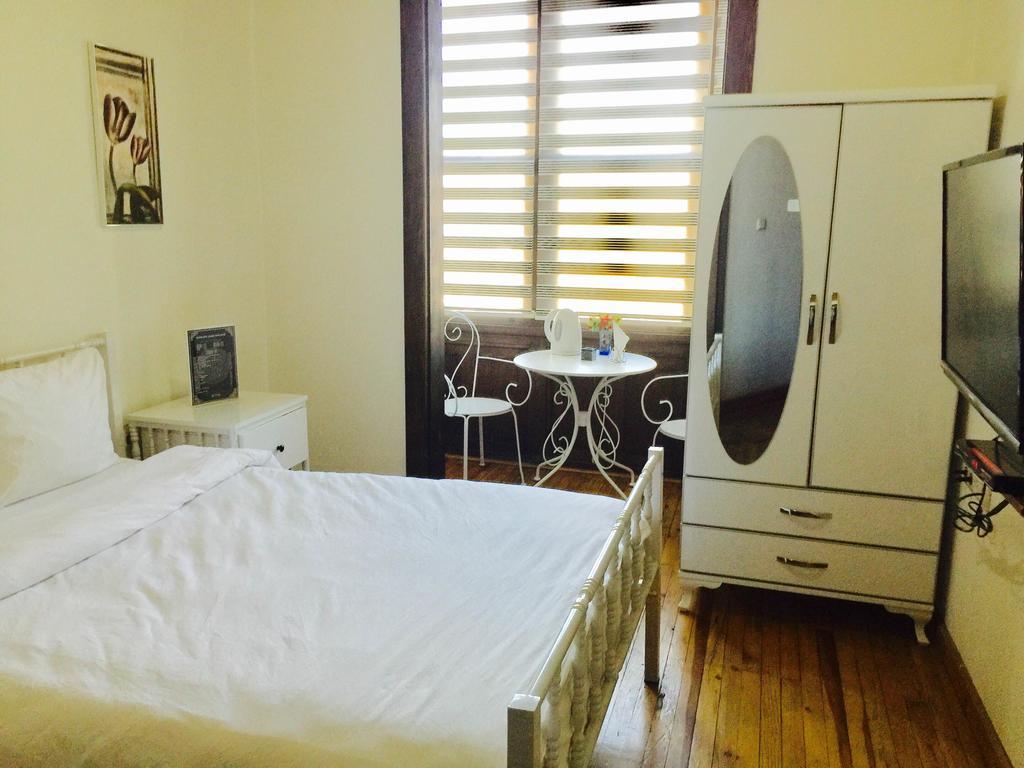 Pastor Historical Apart-Hotel The Gulf Of Измир Екстериор снимка
