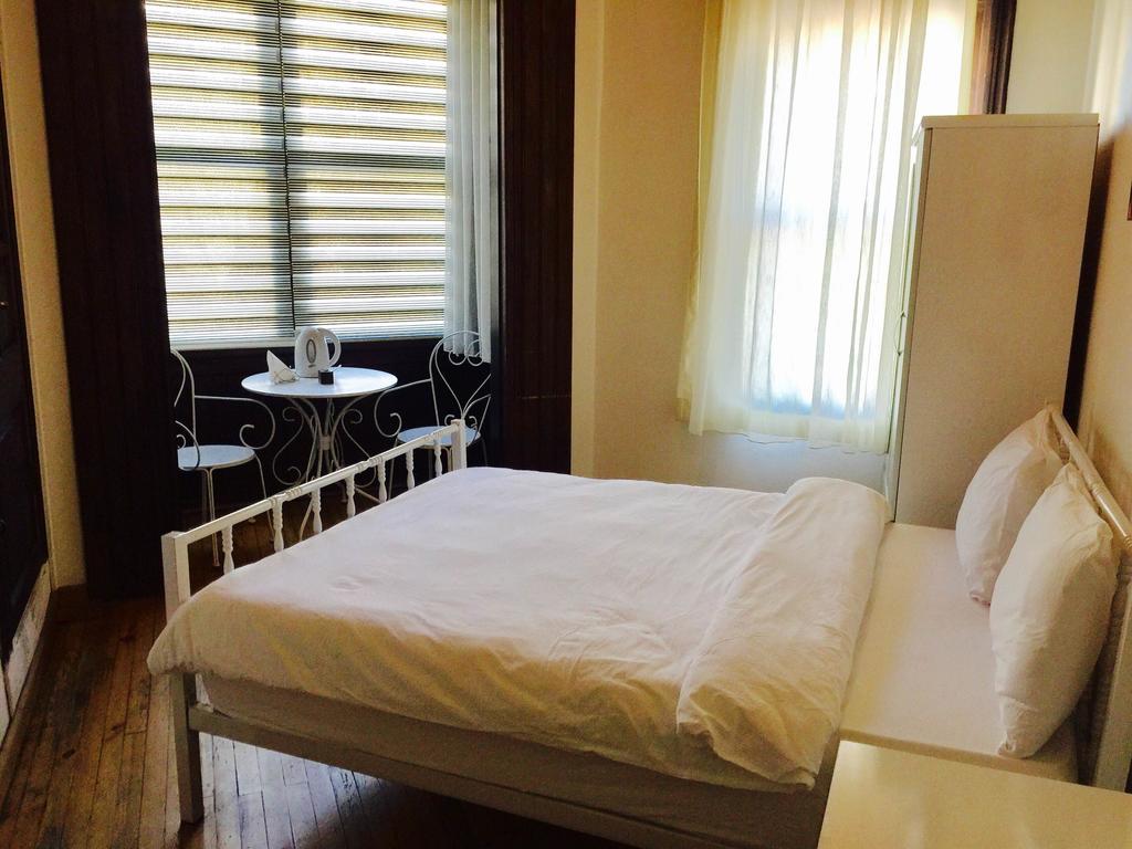 Pastor Historical Apart-Hotel The Gulf Of Измир Екстериор снимка