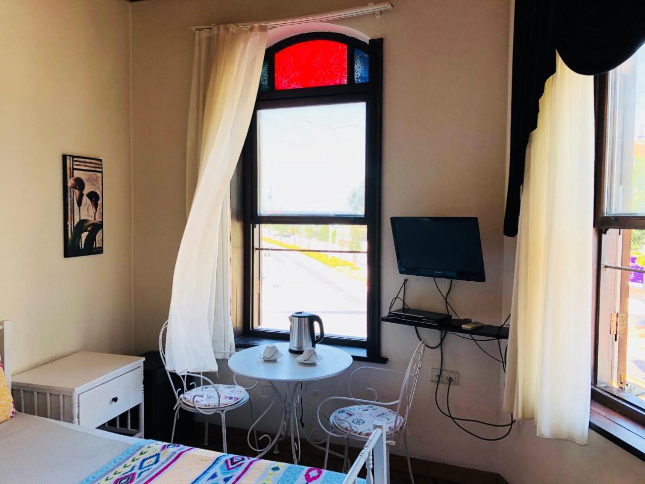 Pastor Historical Apart-Hotel The Gulf Of Измир Екстериор снимка