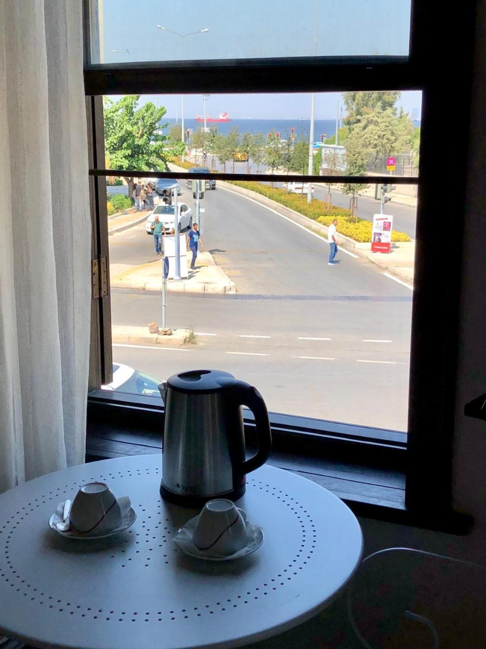 Pastor Historical Apart-Hotel The Gulf Of Измир Екстериор снимка