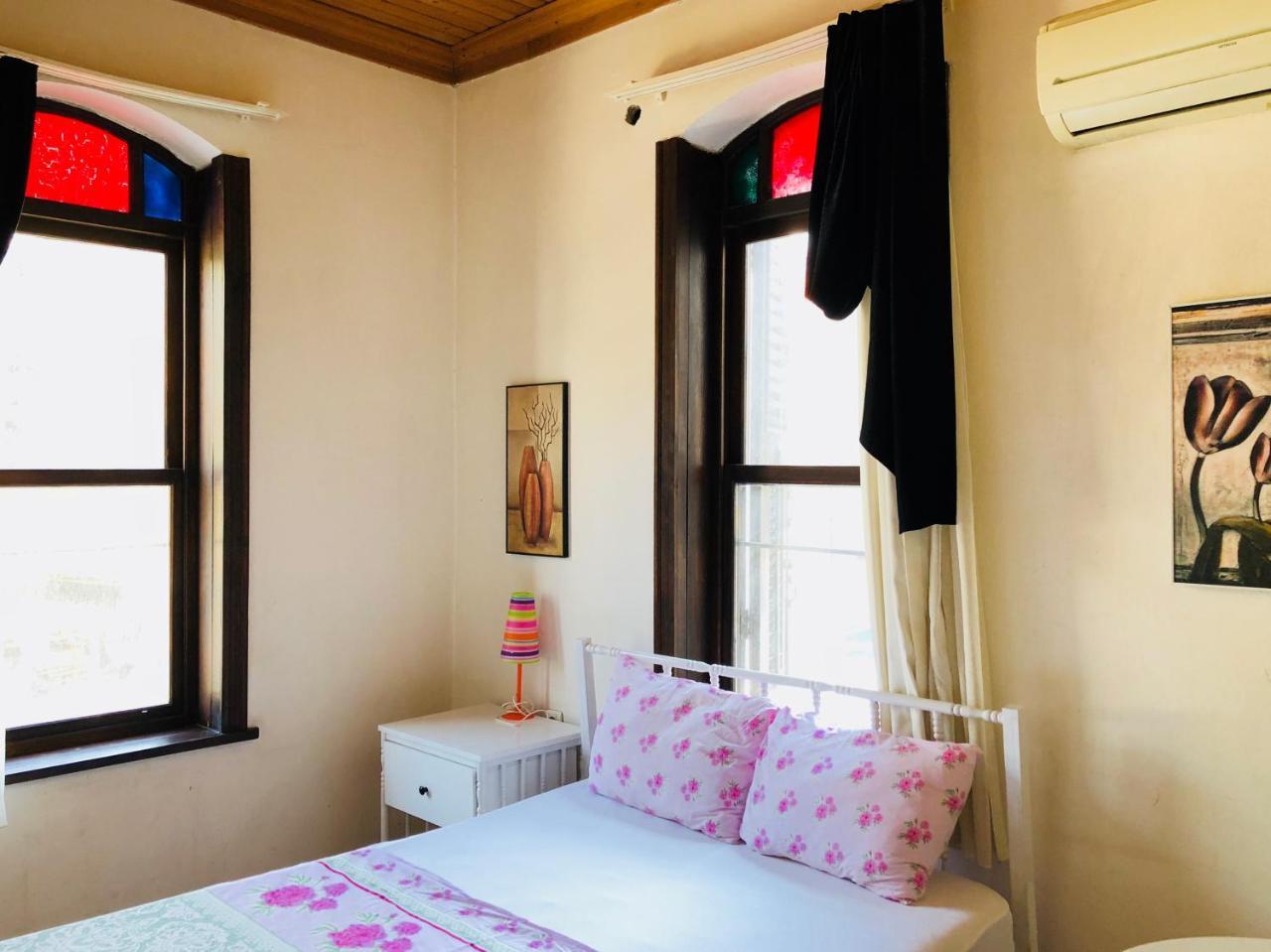 Pastor Historical Apart-Hotel The Gulf Of Измир Екстериор снимка