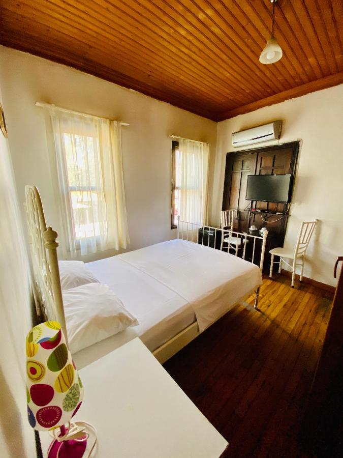 Pastor Historical Apart-Hotel The Gulf Of Измир Екстериор снимка